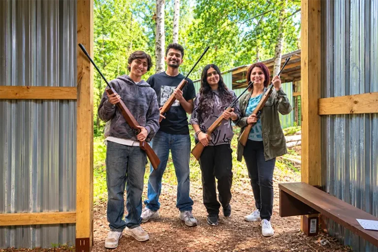 Zombie Apocalypse Training Facility - Would you survive